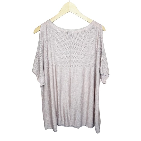 Torrid Pink Shimmer Pointelle Cold Shoulder Top Size 3 - Picture 3 of 7